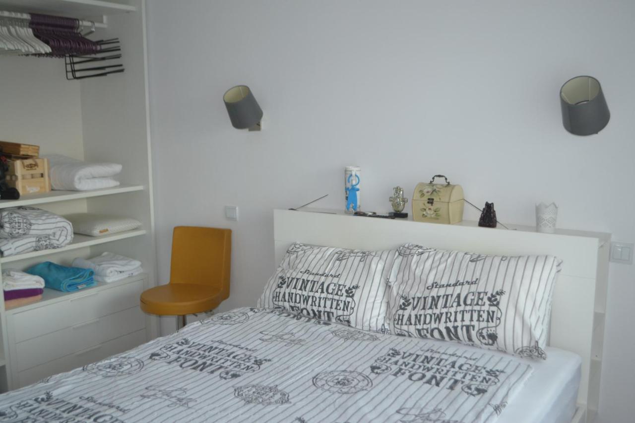 Living Si Dormitor Langa Vivo Mall Floreşti Екстериор снимка